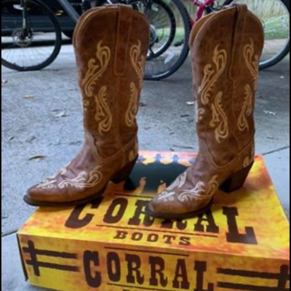Corral Cowboy Boots